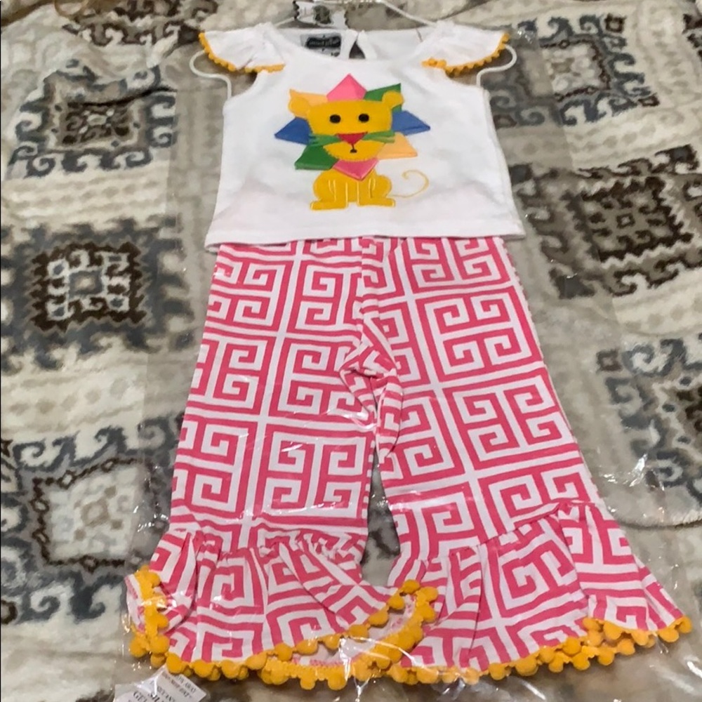 Lion outfit